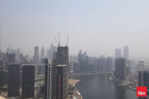 Apartmen di Business Bay, Dubai, UAE 2 bilik tidur, 118 meter persegi № 634860 - foto 15