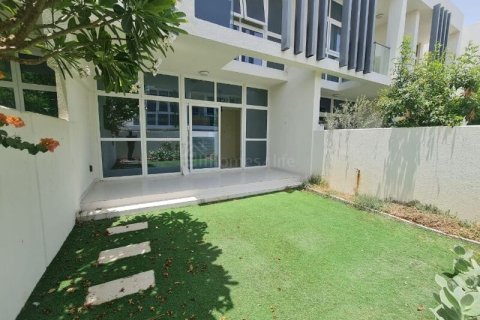 Stadthaus in Dubai, VAE: 2 Schlafzimmer, 133 m2 Nr. 722168