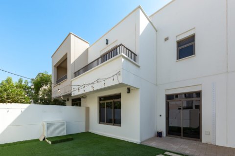 Üürile anda ridamaja asukohaga Town Square, Dubai, AÜE: 3 magamistoaga, 188 m² Nr 722167 - pilt 2