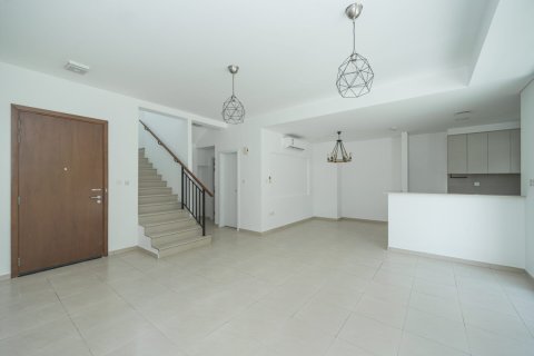 Řadový dům v Town Square, Dubai, SAE 3 ložnice, 206 m² Č.: 722166