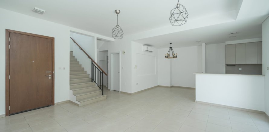 Villetta a schiera a Town Square, Dubai, EAU 3 camere da letto, 206 mq. № 722166
