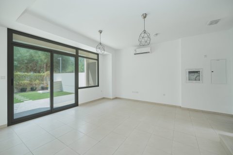 Villetta a schiera in affitto a Town Square, Dubai, EAU 3 camere da letto, 206 mq. № 722166 - foto 3
