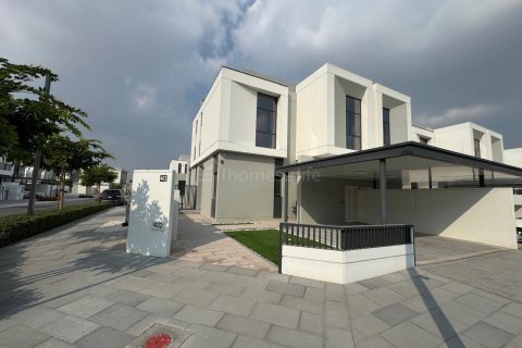 דירה ב Al Furjan, Dubai, איחוד האמירויות 4 חדרי שינה, 336 מ