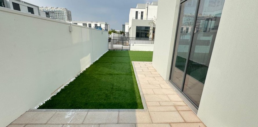 Townhouse în Al Furjan, Dubai, EAU 4 dormitoare, 336 mp.  №722170