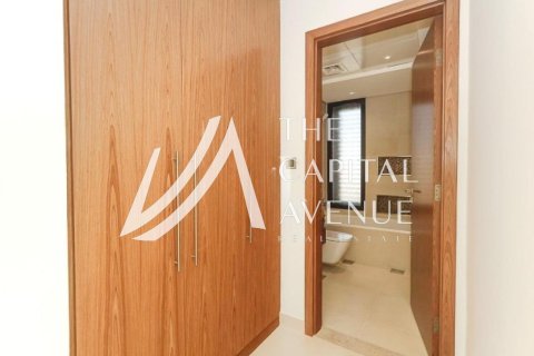 Vilă de închiriat în Yas Island, Abu Dhabi, EAU 4 dormitoare, 598.95 mp.  №737329 - poză 11