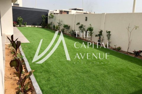 Vilă de închiriat în Yas Island, Abu Dhabi, EAU 4 dormitoare, 598.95 mp.  №737329 - poză 22