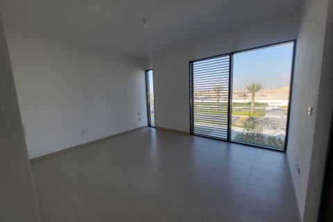 Casa urbana para arrendamento em Dubai Land, Dubai, EAU 4 quartos, 245 m2 № 700738 - foto 9
