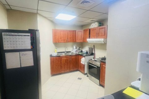 Appartamento in vendita a Jumeirah Lake Towers, Dubai, EAU 2 camere da letto, 121 mq. № 700740 - foto 9