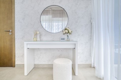 Apartament în Al Jaddaf, Dubai, EAU 1 dormitor, 122 mp.  №700737