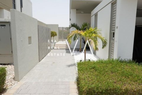 Villa in Dubai Hills Estate, Dubai, UAE 3 bedrooms, 265.14 sq.m. № 637771 - photo 7