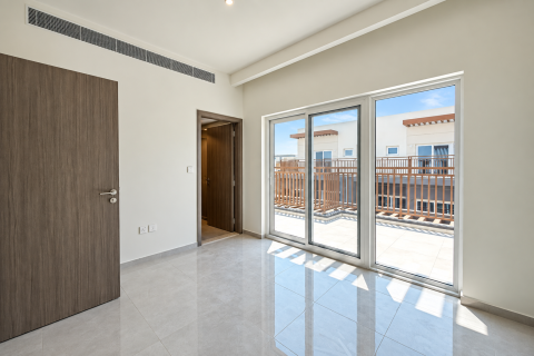 Dubai, BAE’de satılık villa 4 yatak odası, 219 m&sup2; No 766139 - fotoğraf 16