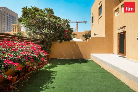 Rijtjeshuis te koop in Al Furjan, Dubai, VAE 3 slaapkamers, 224 vr.m., nr 687587 - foto 23