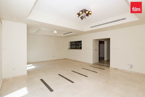 Rijtjeshuis te koop in Al Furjan, Dubai, VAE 3 slaapkamers, 224 vr.m., nr 687587 - foto 11