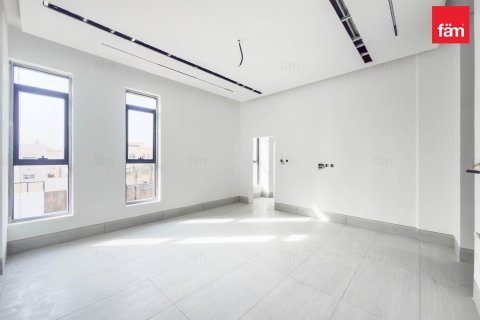 Villa Al Barsha, Dubaijā, AAE 5 istabas, 1393.5 m2 Nr. 687583 - attēls 8