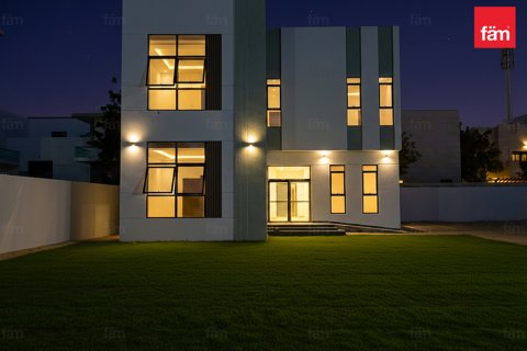 Villa Al Barsha, Dubaijā, AAE 5 istabas, 1393.5 m2 Nr. 687583 - attēls 2