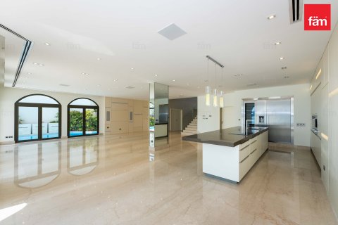 Villa para arrendamento em Palm Jumeirah, Dubai, EAU 5 quartos, 680.6 m2 № 641635 - foto 16