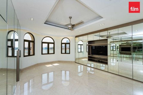 Villa à louer à Palm Jumeirah, Dubai, EAU 5 chambres, 622.6 m2 № 641635 - photo 25