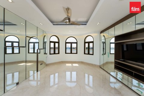 Villa para arrendamento em Palm Jumeirah, Dubai, EAU 5 quartos, 680.6 m2 № 641635 - foto 6