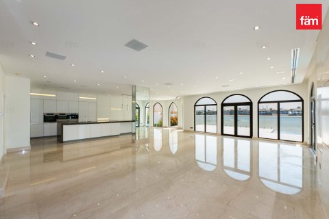 Villa para arrendamento em Palm Jumeirah, Dubai, EAU 5 quartos, 680.6 m2 № 641635 - foto 4