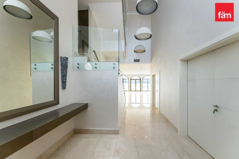 Villa à louer à Palm Jumeirah, Dubai, EAU 5 chambres, 622.6 m2 № 641635 - photo 11