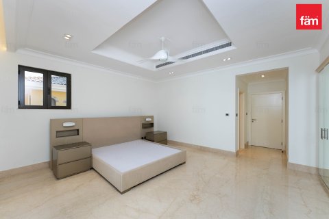 Villa à louer à Palm Jumeirah, Dubai, EAU 5 chambres, 622.6 m2 № 641635 - photo 22