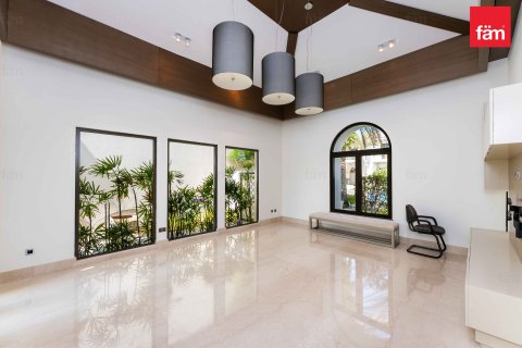 Villa à louer à Palm Jumeirah, Dubai, EAU 5 chambres, 622.6 m2 № 641635 - photo 9