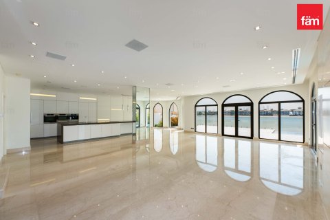 Villa à louer à Palm Jumeirah, Dubai, EAU 5 chambres, 622.6 m2 № 641635 - photo 2