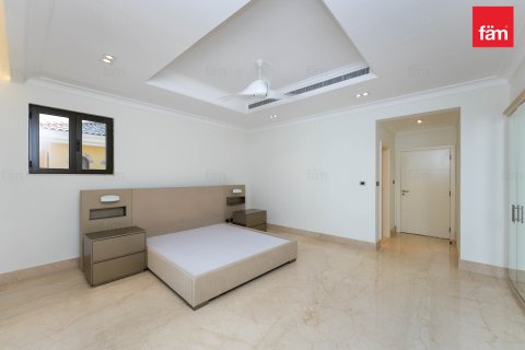 Villa para arrendamento em Palm Jumeirah, Dubai, EAU 5 quartos, 680.6 m2 № 641635 - foto 8