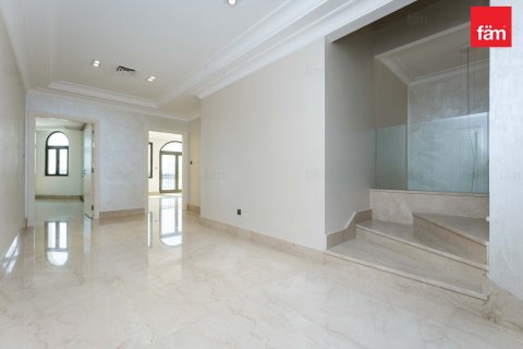 Villa para arrendamento em Palm Jumeirah, Dubai, EAU 5 quartos, 680.6 m2 № 641635 - foto 24