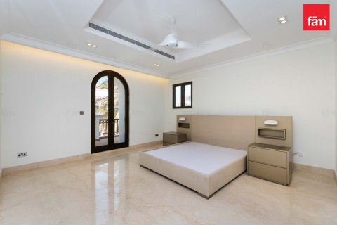Villa à louer à Palm Jumeirah, Dubai, EAU 5 chambres, 622.6 m2 № 641635 - photo 23