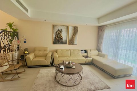 Villa til leje i Dubai, UAE 3 soveværelser, 240.4 kvm № 641543 - foto 1