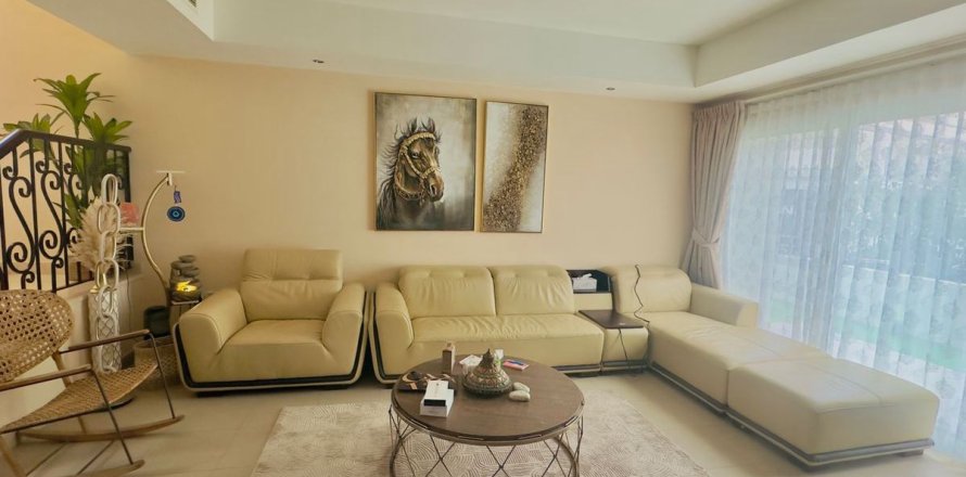 Villa i Dubai, UAE 3 soveværelser, 240.4 kvm № 641543