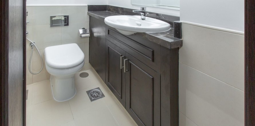 Shtëpi në qytet në Serena, Dubai, Emiratet e Bashkuara Arabe 3 dhoma gjumi, 260 m2. № 677341