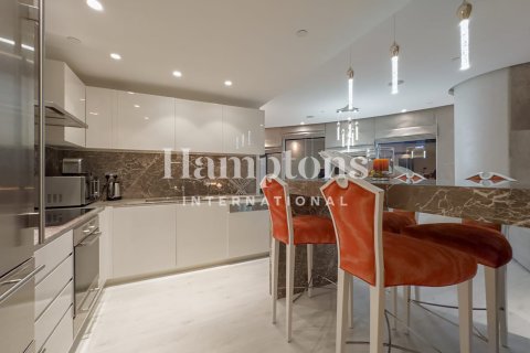 Apartament de închiriat în Burj Khalifa, Dubai, EAU 2 dormitoare, 143.62803800 mp.  №651567 - poză 16