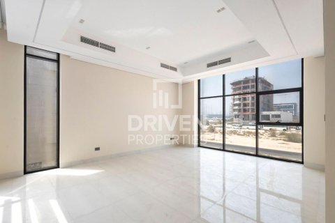 Vila v Nadd Al Sheba, Dubai, SAE 5 spální, 465 m2 č. 655560 - Fotografia 14