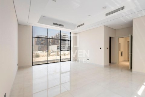 Vila v Nadd Al Sheba, Dubai, SAE 5 spální, 465 m2 č. 655560 - Fotografia 15