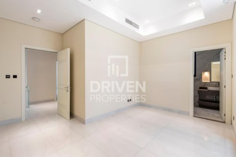Vila v Nadd Al Sheba, Dubai, SAE 5 spální, 465 m2 č. 655560 - Fotografia 17
