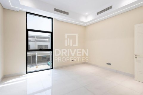 Vila v Nadd Al Sheba, Dubai, SAE 5 spální, 465 m2 č. 655560 - Fotografia 20