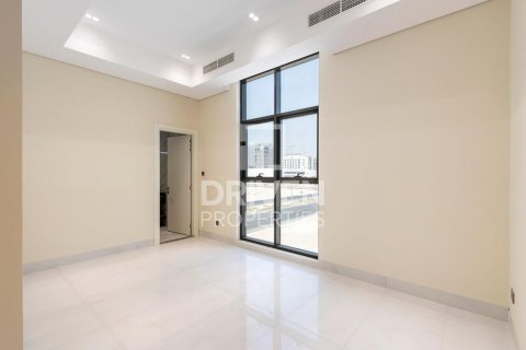 Vila v Nadd Al Sheba, Dubai, SAE 5 spální, 465 m2 č. 655560 - Fotografia 16
