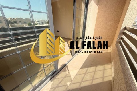 וילה להשכרה ב Al Riqqa, Sharjah, איחוד האמירויות  604 מ"ר, מספר 656040 - תמונה 1