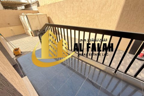 וילה להשכרה ב Al Riqqa, Sharjah, איחוד האמירויות  604 מ"ר, מספר 656040 - תמונה 3