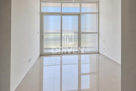 Apartment in DAMAC Hills (Akoya by DAMAC), Dubai, UAE 1 room, 37.63 sq.m. № 767642 - photo 5