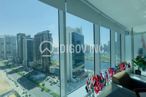 Birojs Business Bay, Dubaijā, AAE 108 m2 Nr. 650739 - attēls 1