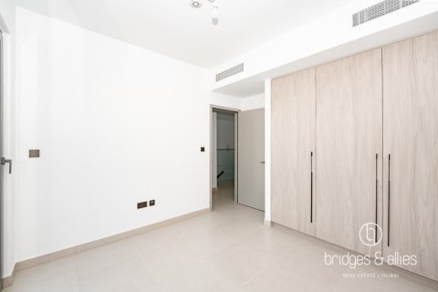 Villa itt: Dubai, EAE, 3 hálószoba, 202.9 m², azonosító: 670135 - fénykép 14