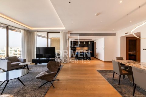Apartament na sprzedaż w Jumeirah, Dubai, ZEA 3 sypialnie, 250.65 mkw., nr 741857 - zdjęcie 3