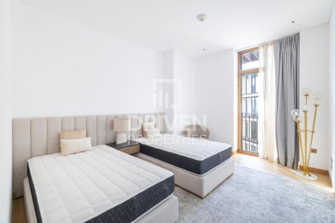 Apartament na sprzedaż w Jumeirah, Dubai, ZEA 3 sypialnie, 250.65 mkw., nr 741857 - zdjęcie 10
