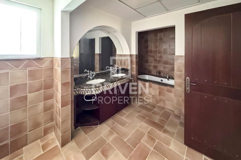 Vila u The Villa, Dubai, UAE 6 spavaćih soba, 944.73 m2 Br. 741854 - fotografija 13