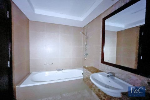 Apartment in DIFC, Dubai, UAE 1 bedroom, 73 sq.m. № 704272 - photo 8