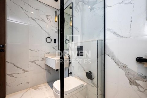 Apartamento en venta en Al Satwa, Dubai, EAU 2 dormitorios, 115 m2 № 653039 - foto 12