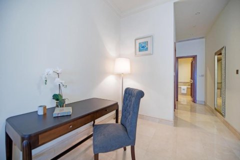 Townhouse sa Palm Jumeirah, Dubai, UAE 3 silid-tulugan, 456 sq.m. № 698820 - larawan 24